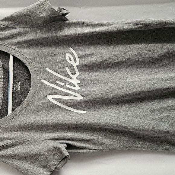 Nike Heather Gray Tee with White Logo - Picture 1 of 1